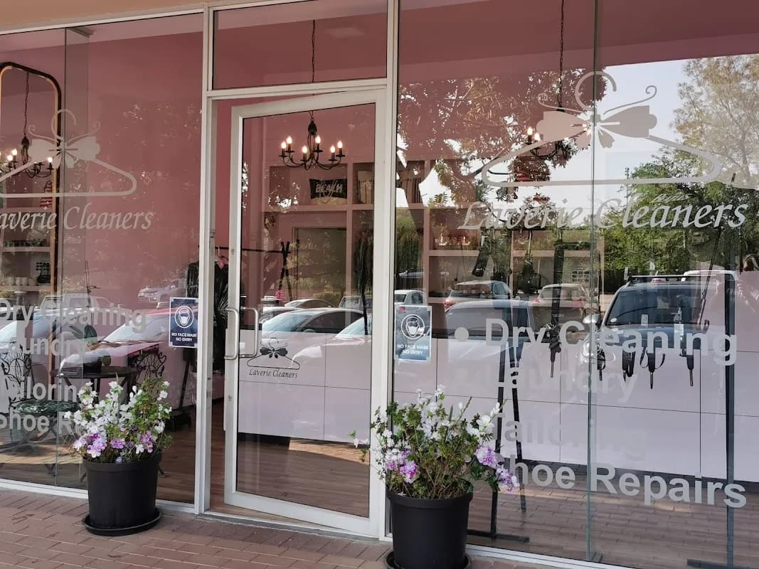 Laverie Cleaners in Melrose