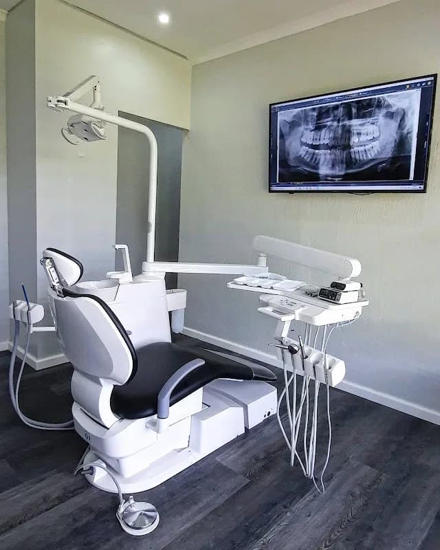 Asnaan Dentistry Northcliff in Northcliff