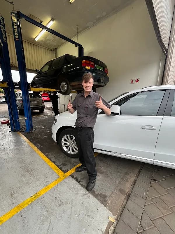 Henry Motors in Lynnwood