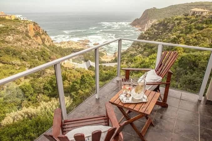 Headlands House Guest Lodge in Thesen Island
