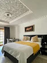 Lapaleholo Guest House in Phuthaditjhaba CBD