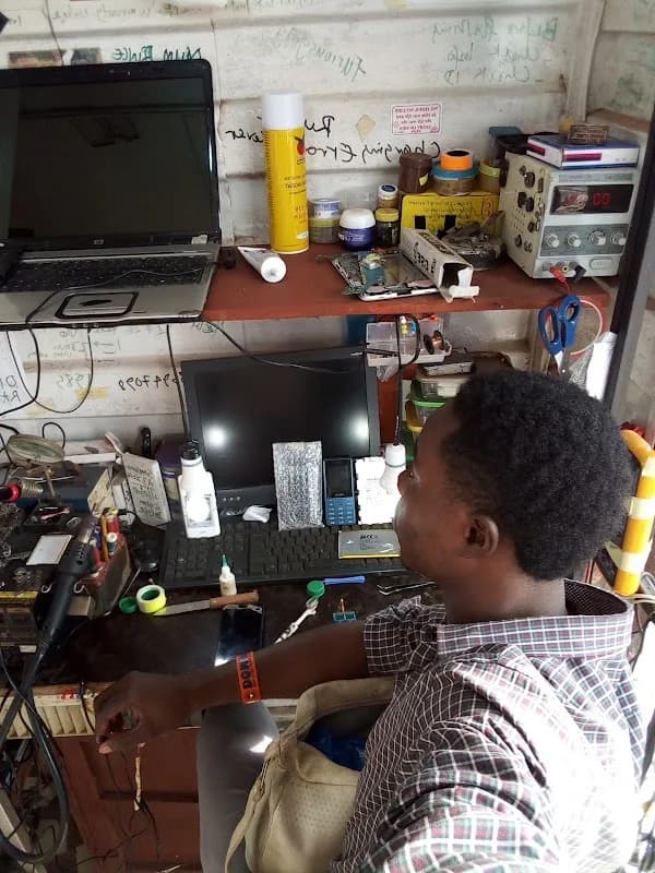 TG TECH MOBILE PHONE CLINIC in Agege