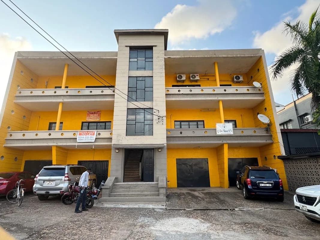 Opoku Amponsah & Co. in Pokuase