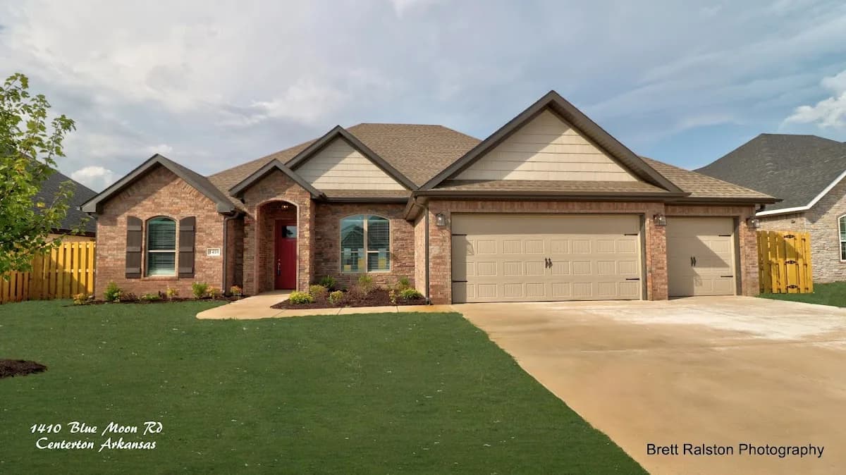 McMullen Realty Group in Rogers / Springdale
