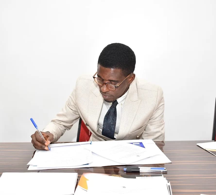 Hammed Lasisi & Associates in Jabi