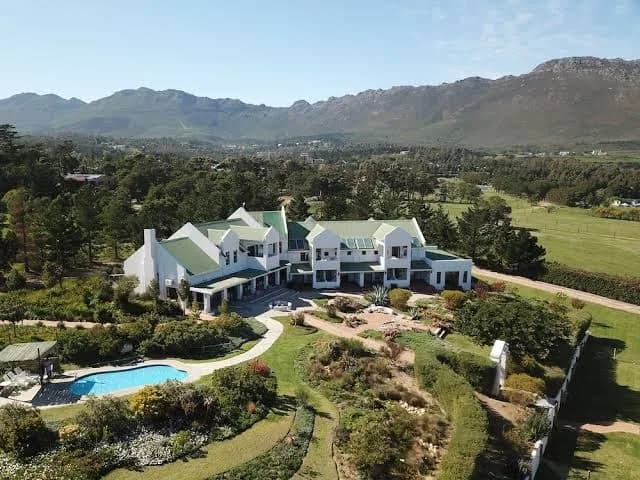 Wind-Rose Guest House in Gordon's Bay
