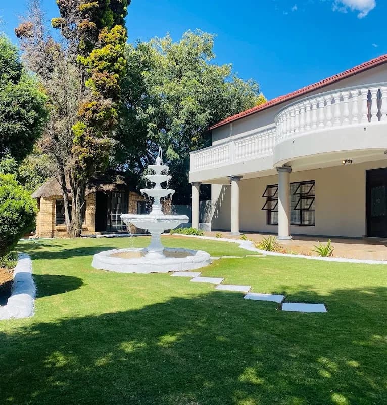 Airport Royal Guest House in Kempton Park