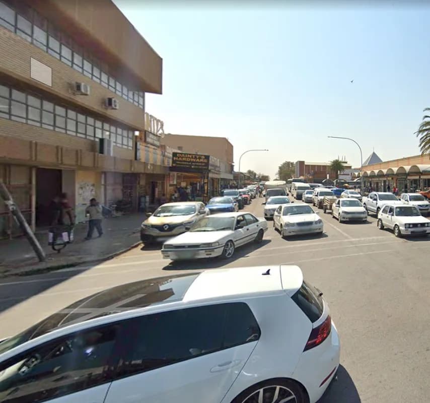 LEWELE OPTOMETRIST in Mahikeng CBD
