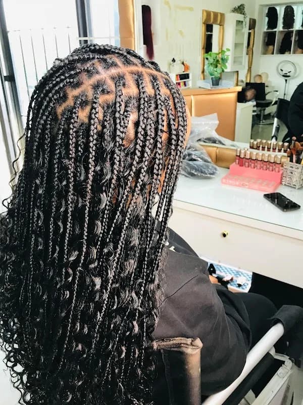 Lerato's mobile hair beauty@melrose in Melrose