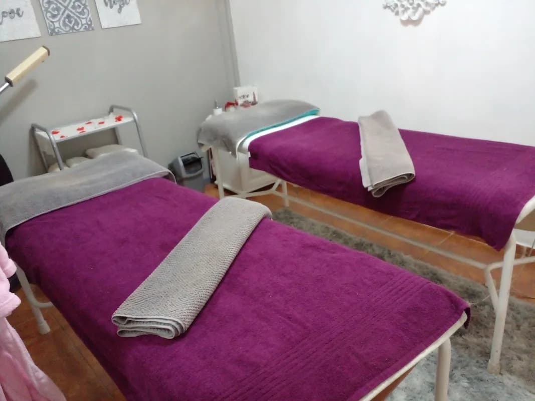 Touch & Glow Nails and Beauty Spa in Alberton