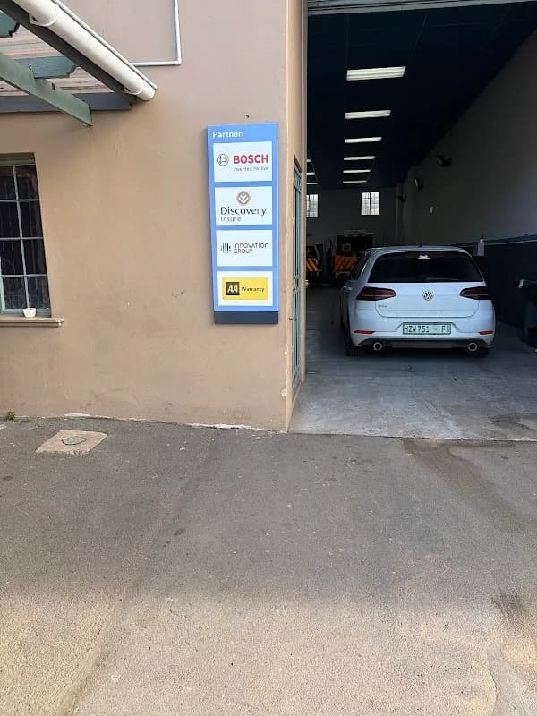 DNA Auto Express Bosch Car Service in La Lucia