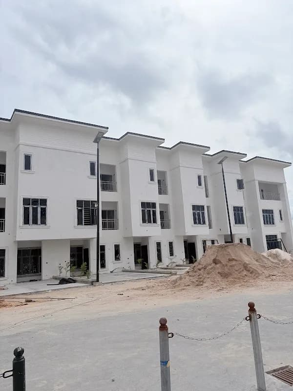 BankOnIt Realty Ltd in D-Line