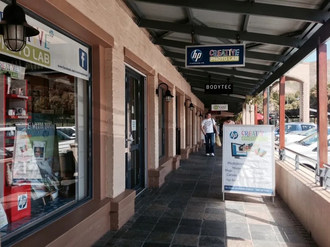 Creative Photo Lab in Tokai