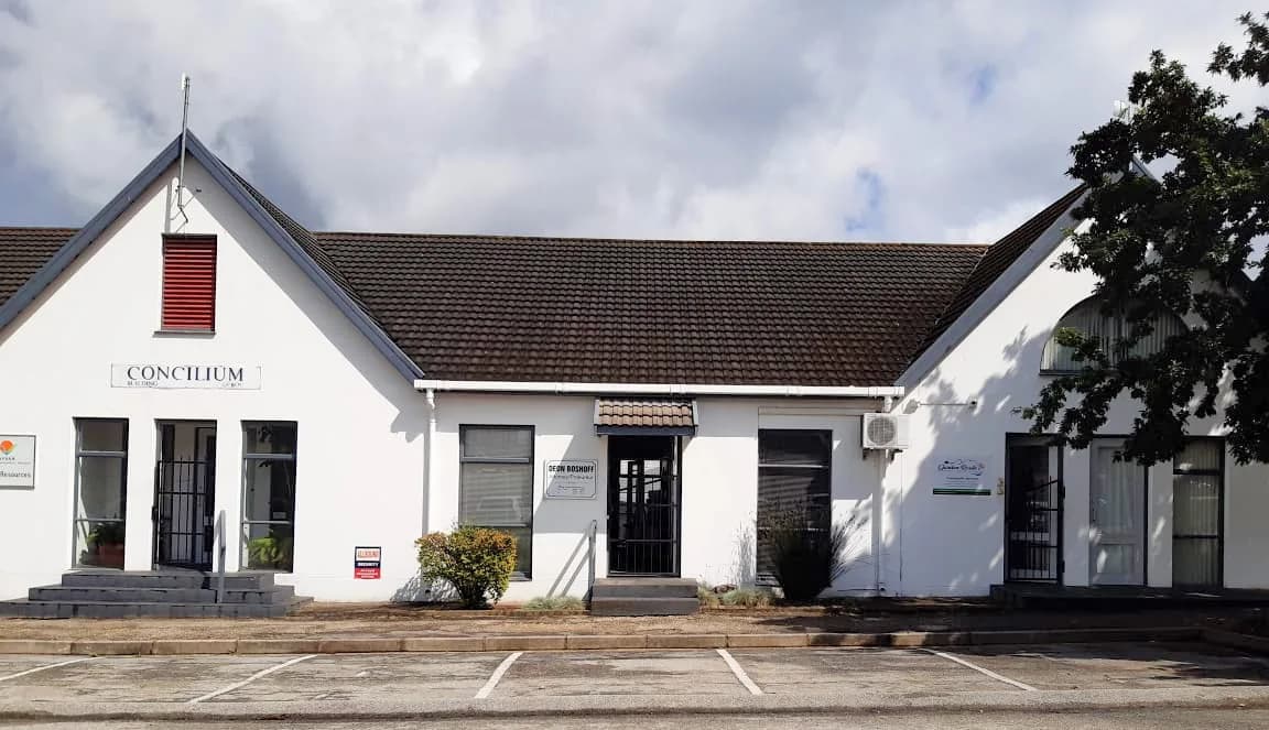 Deon Boshoff Attorney in Knysna CBD