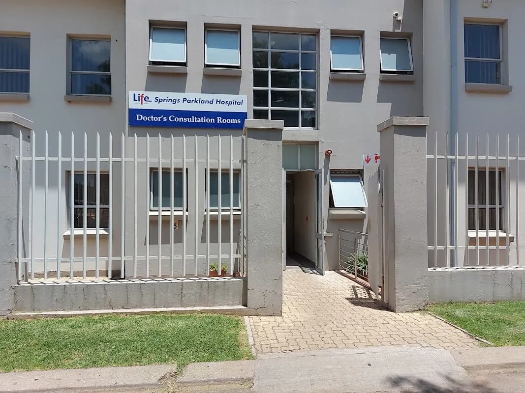 Dr Musk - sessional rooms, first floor (doctor's consultation rooms) in Springs