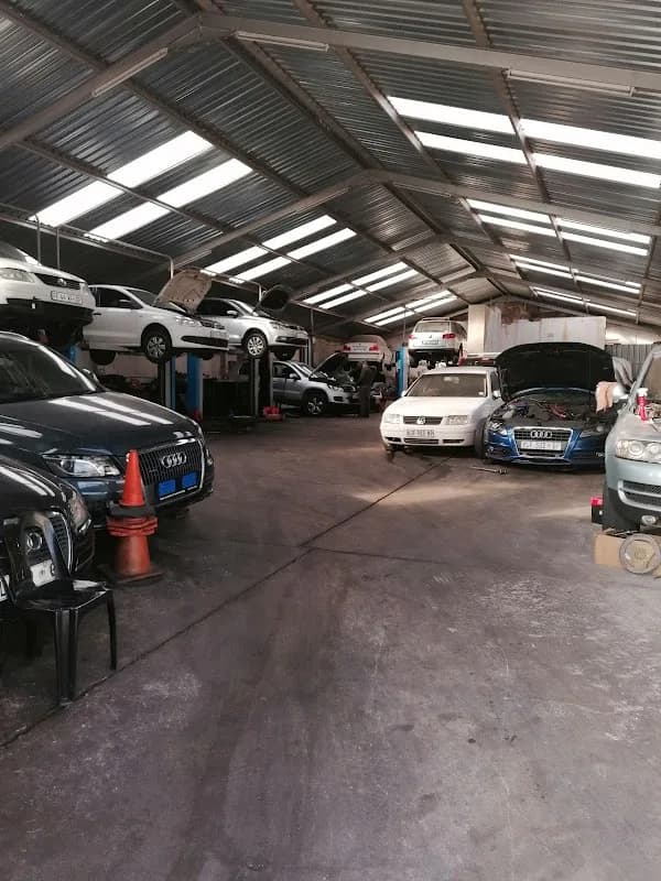 Pops Saker Auto in Krugersdorp CBD