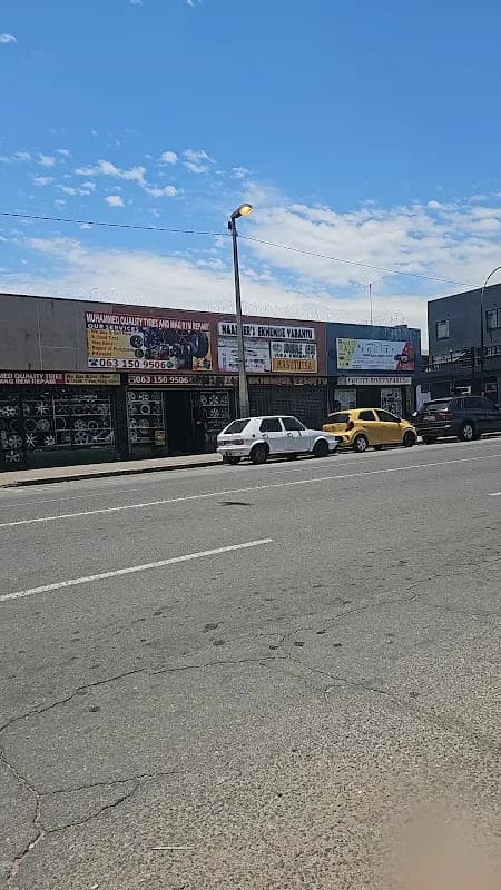 A Mahomed Optometrist in Benoni CBD