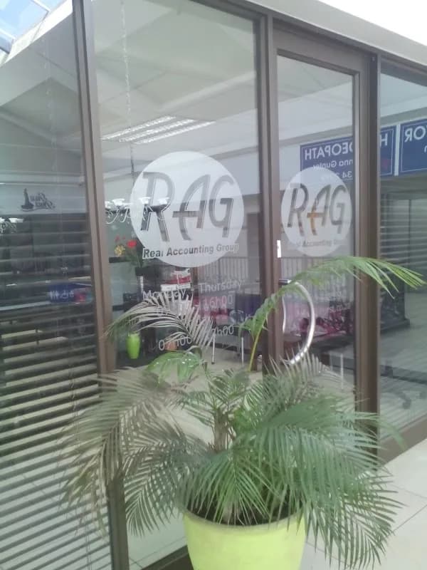 Real Accounting Group in Paulshof