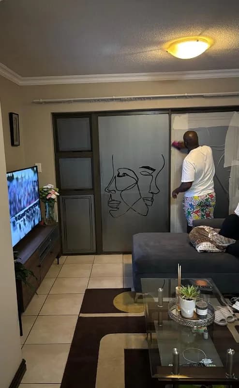 AIRBORNE WEB AND GRAPHICS in Centurion