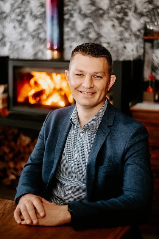 Lead Business Advisory in Heatherlands