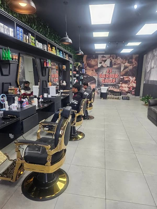 JJ Barber, Lynnwood in Lynnwood
