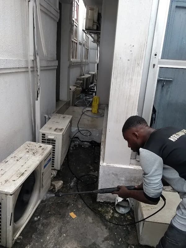 Refecon Engineering LTD, Ice Blocks Machines, AC Repairs and Cold rooms in Victoria Island